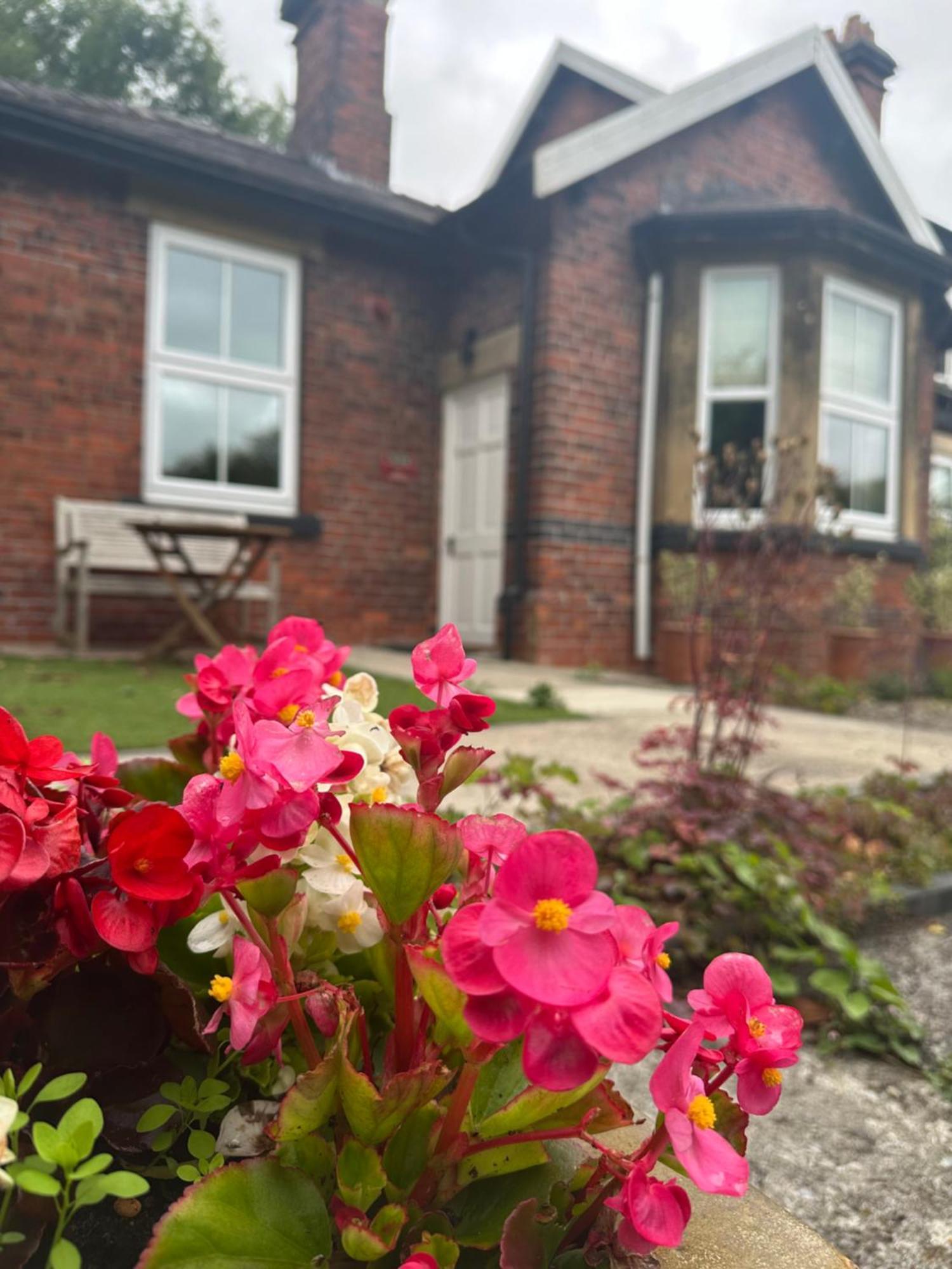 Station House Holiday Cottages, Exclusively For Grown Ups, Thornton Dale Pickering Dış mekan fotoğraf