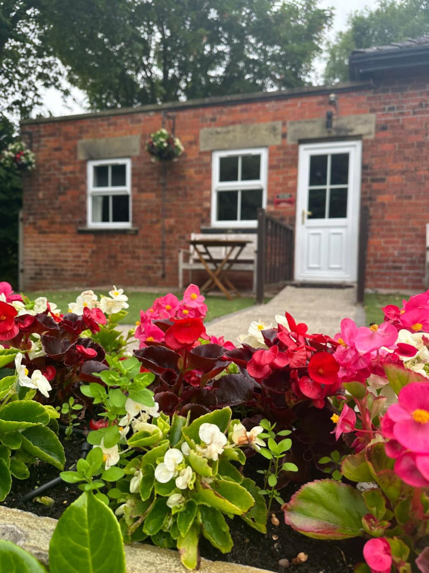 Station House Holiday Cottages, Exclusively For Grown Ups, Thornton Dale Pickering Dış mekan fotoğraf